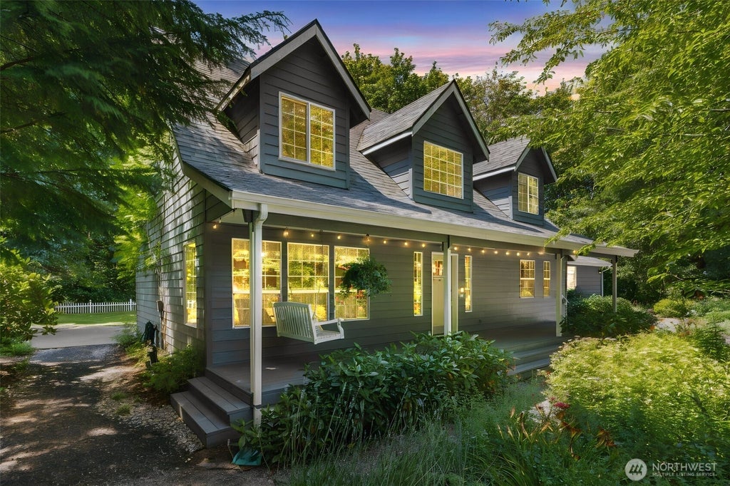 Photo of 6808 Old Forest Lane SE, Tumwater, WA 98501 (MLS # 2555479)