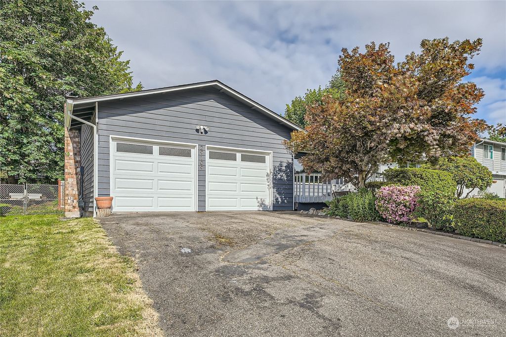 Photo of 29109 46th Place S, Auburn, WA 98001 (MLS # 2252583)