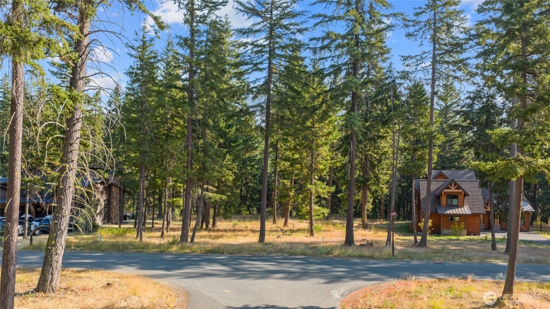 380 Farmhouse Way
