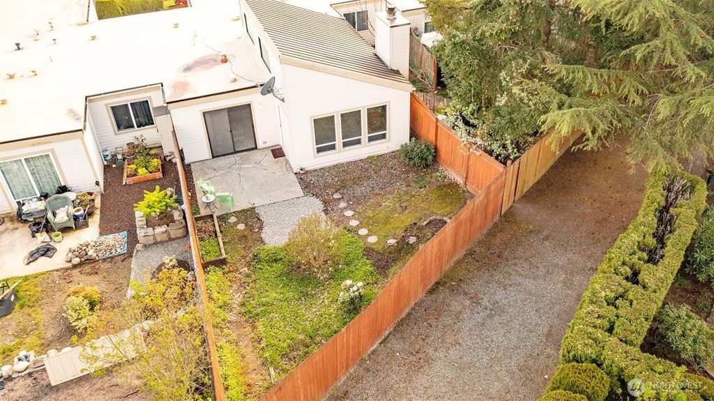 Photo of 13724 SE 257th Court #22, Kent, WA 98042 (MLS # 2363635)