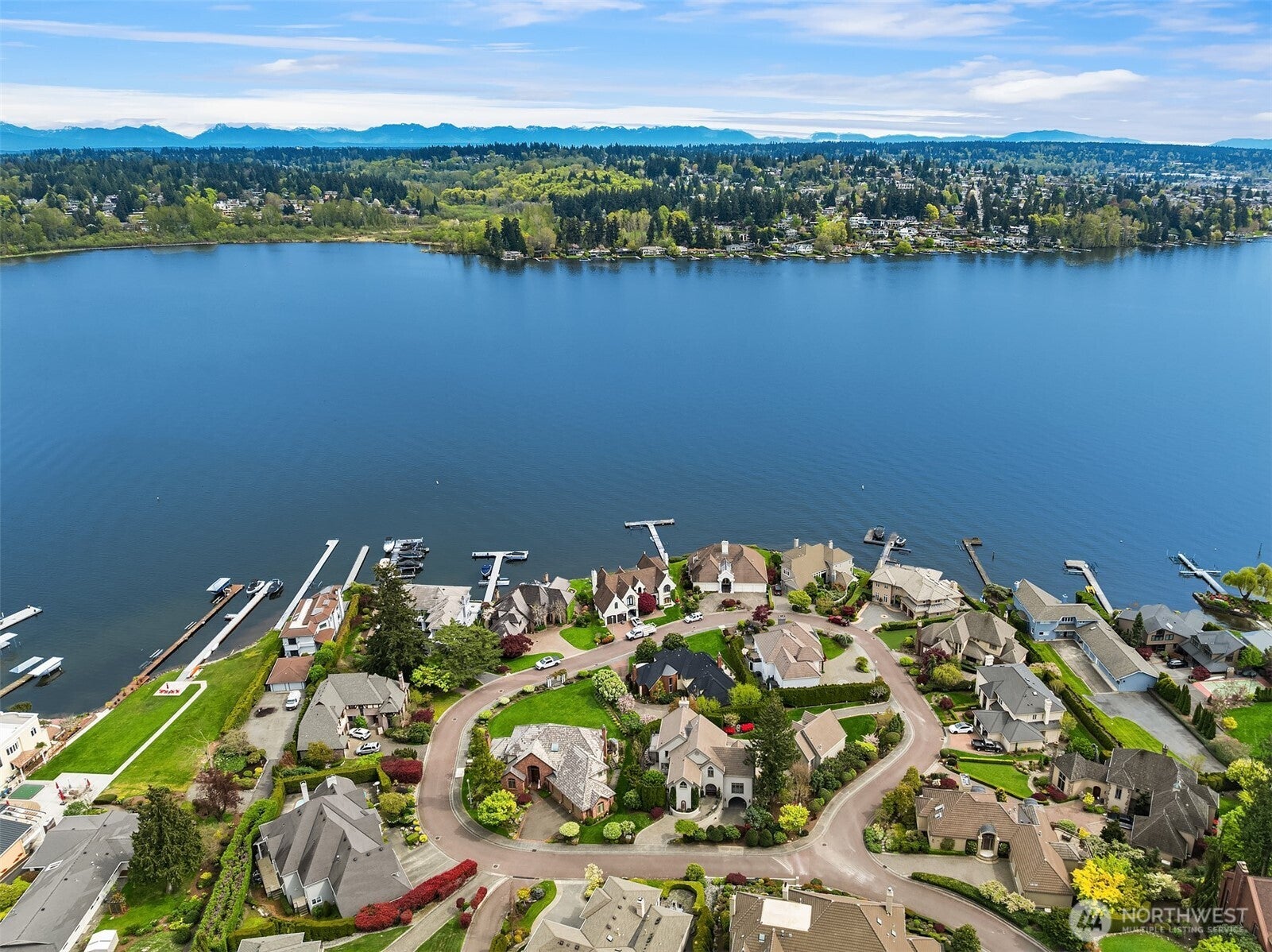 8496 NE Woodland Cove Drive