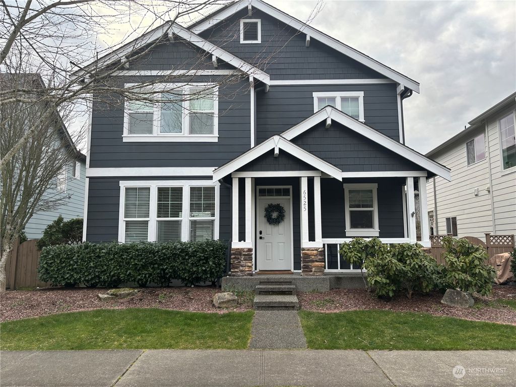 Photo of 6525 E Crest View Loop SE, Snoqualmie, WA 98065 (MLS # 2208135)