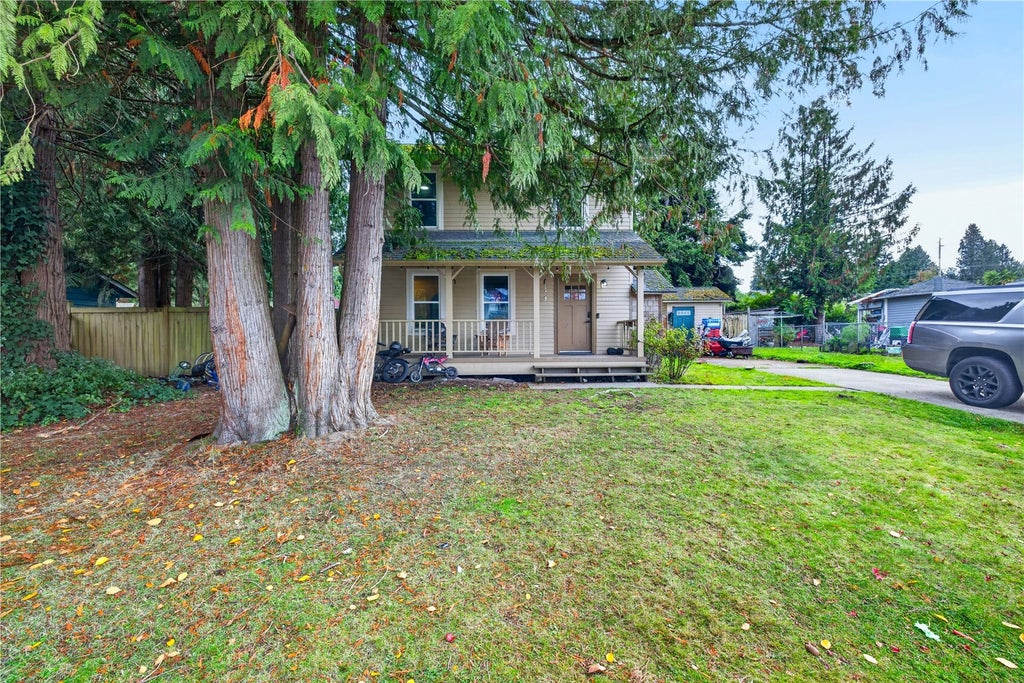Photo of 2308 Cedar Court, Mount Vernon, WA 98273 (MLS # 2598641)