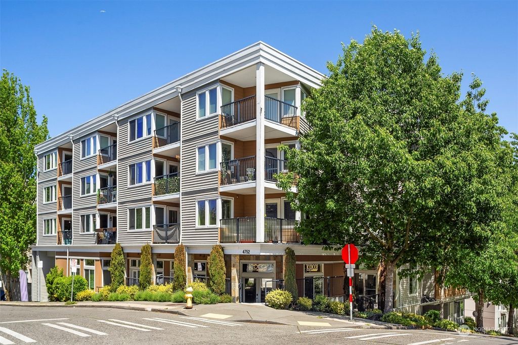 Photo of 4752 41st Avenue SW #203, Seattle, WA 98116 (MLS # 2241234)