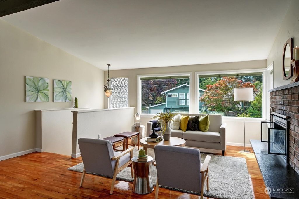 Photo of 9526 12th Avenue NW, Seattle, WA 98117 (MLS # 2142160)