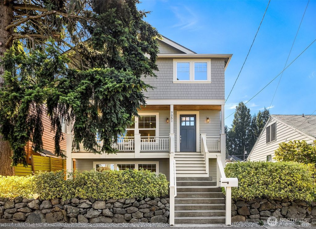 Photo of 7051 34th Avenue NE, Seattle, WA 98115 (MLS # 2555930)