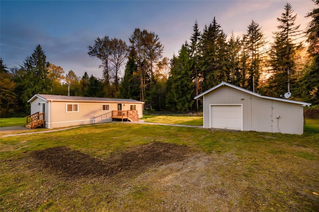 Photo of 26614 5th Avenue NE, Arlington, WA 98223 (MLS # 2599184)