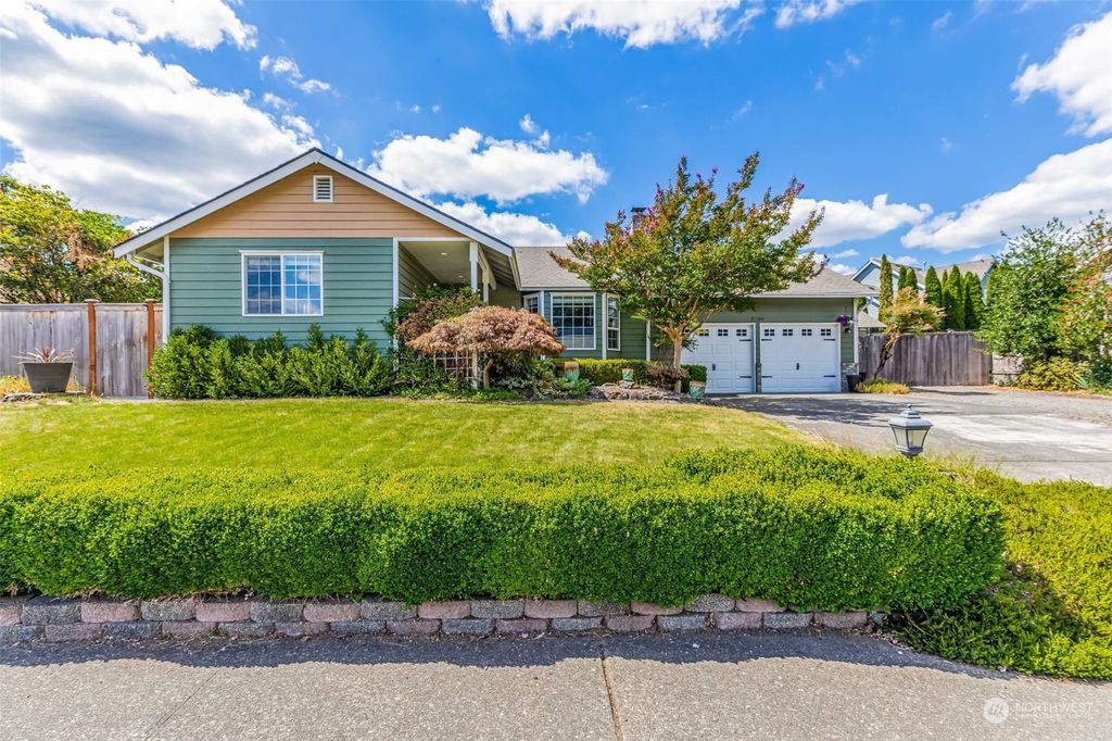 Photo of 32209 Sunny Lane, Black Diamond, WA 98010 (MLS # 2150917)