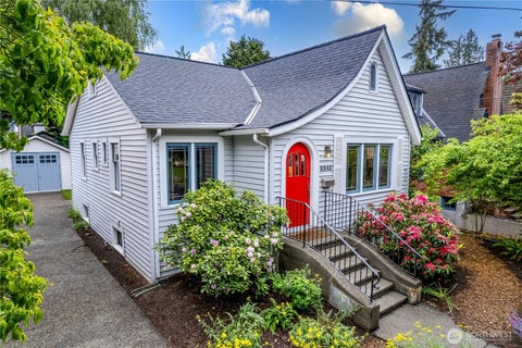 Photo of 6848 31st Avenue NE, Seattle, WA 98115 (MLS # 2534809)