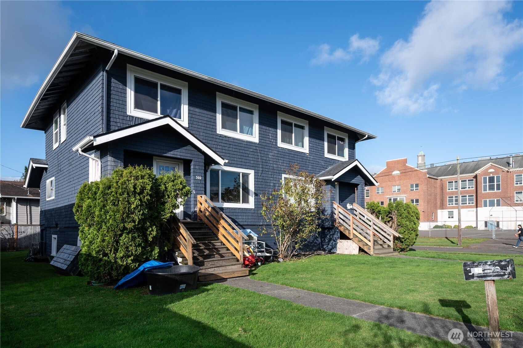 300 W 3rd Street
