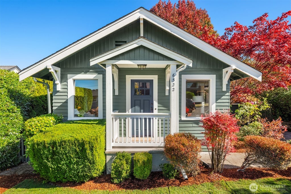 Photo of 6522 36th Avenue SW, Seattle, WA 98126 (MLS # 2589698)