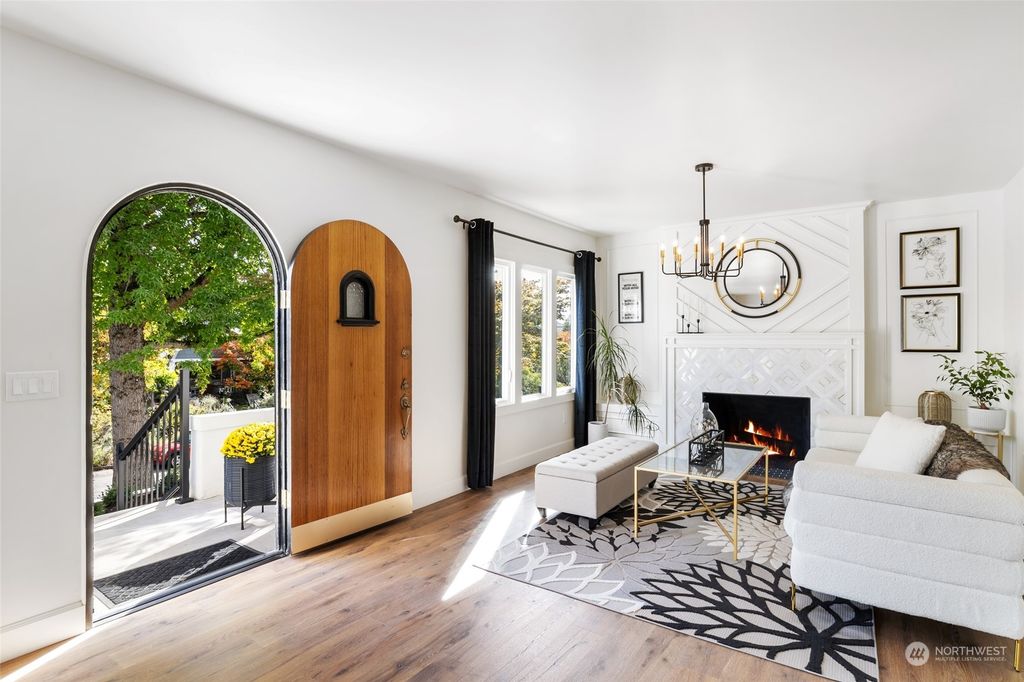 Photo of 4107 Sunnyside Avenue N, Seattle, WA 98103 (MLS # 2300237)