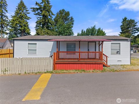 Photo of 3001 S 288th Street #89, Federal Way, WA 98003 (MLS # 2534100)