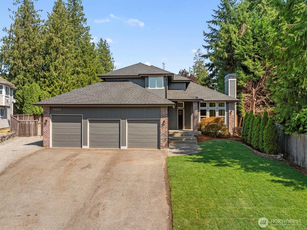 Photo of 25738 215th Court SE, Maple Valley, WA 98038 (MLS # 2568979)