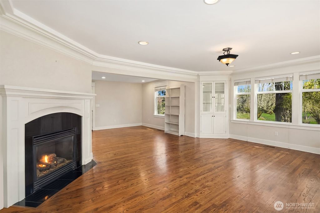 Photo of 20802 SE 34th Street #6, Sammamish, WA 98075 (MLS # 2502513)