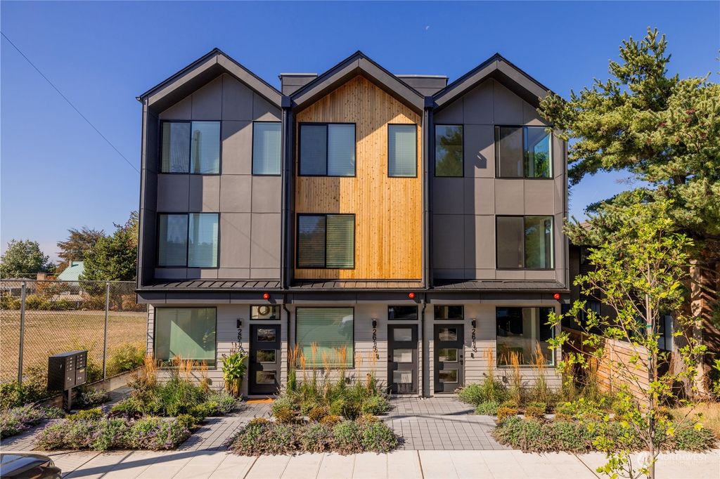 Photo of 2613 44th Avenue SW, Seattle, WA 98116 (MLS # 2313928)