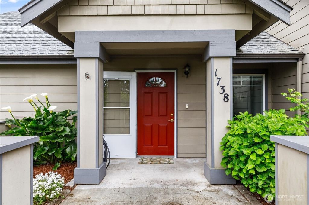 listing image 9364525437498530670