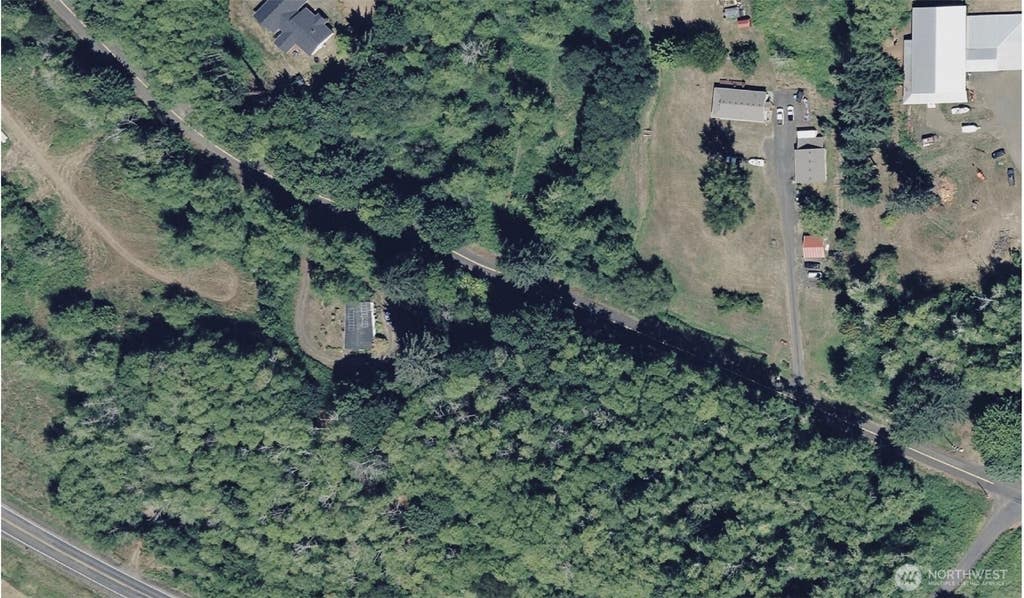 Photo of 99 Airport Road, Raymond, WA 98577 (MLS # 2563203)