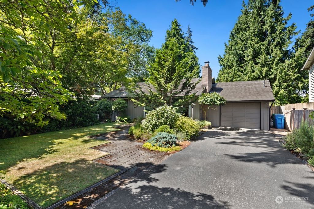 Photo of 15715 Stone Ave N Ave, Shoreline, WA 98133 (MLS # 2263041)