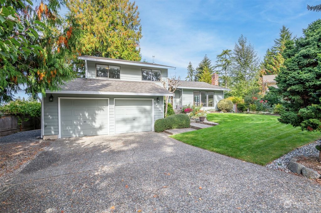 Photo of 12608 NE 113th Court, Kirkland, WA 98033 (MLS # 2301080)