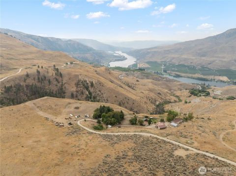 Photo of 52 Heidi Lane, Orondo, WA 98843 (MLS # 2429117)