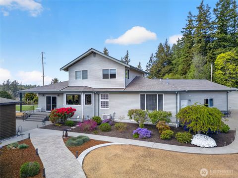 Photo of 1019 Haddon Road, Anacortes, WA 98221 (MLS # 2515473)