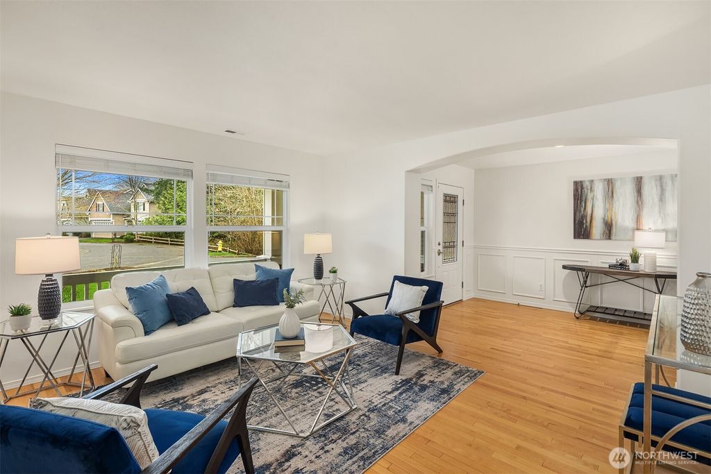 Photo of 2121 248 Place SE, Sammamish, WA 98075 (MLS # 2350185)