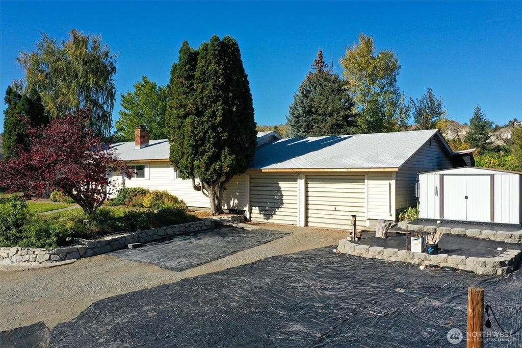 Photo of 456 Okoma Drive, Omak, WA 98841 (MLS # 2593745)