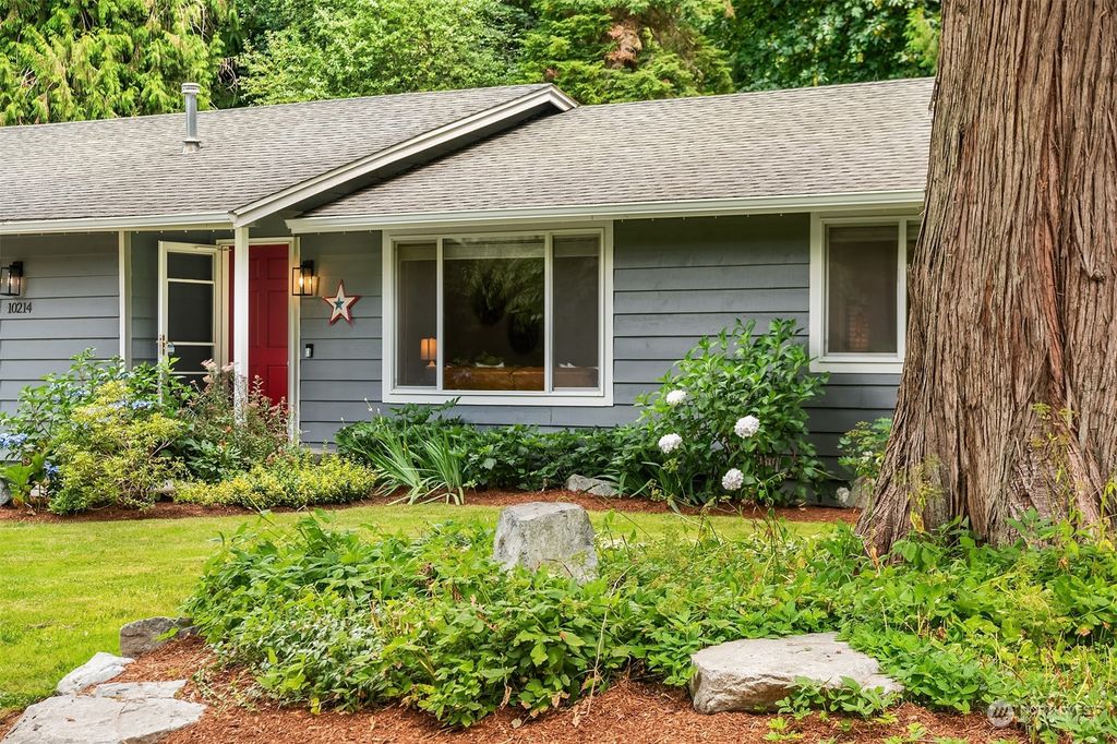Photo of 10214 317th Avenue NE, Carnation, WA 98014 (MLS # 2268137)