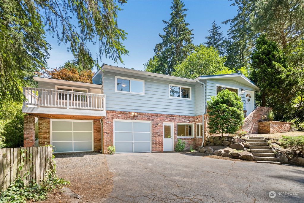 Photo of 18436 Ballinger Wy Way NE, Lake Forest Park, WA 98155 (MLS # 2265937)