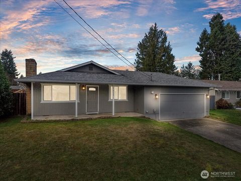 Photo of 16625 126th Avenue SE, Renton, WA 98058 (MLS # 2461522)