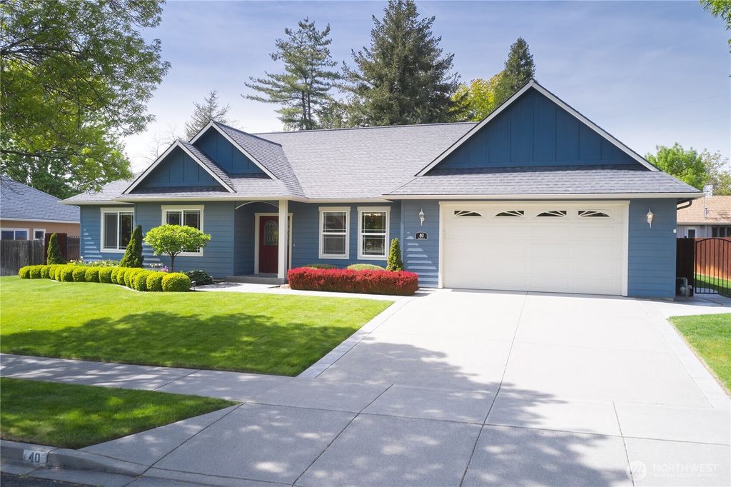 Photo of 40 Costello Place, Walla Walla, WA 99362 (MLS # 2514424)