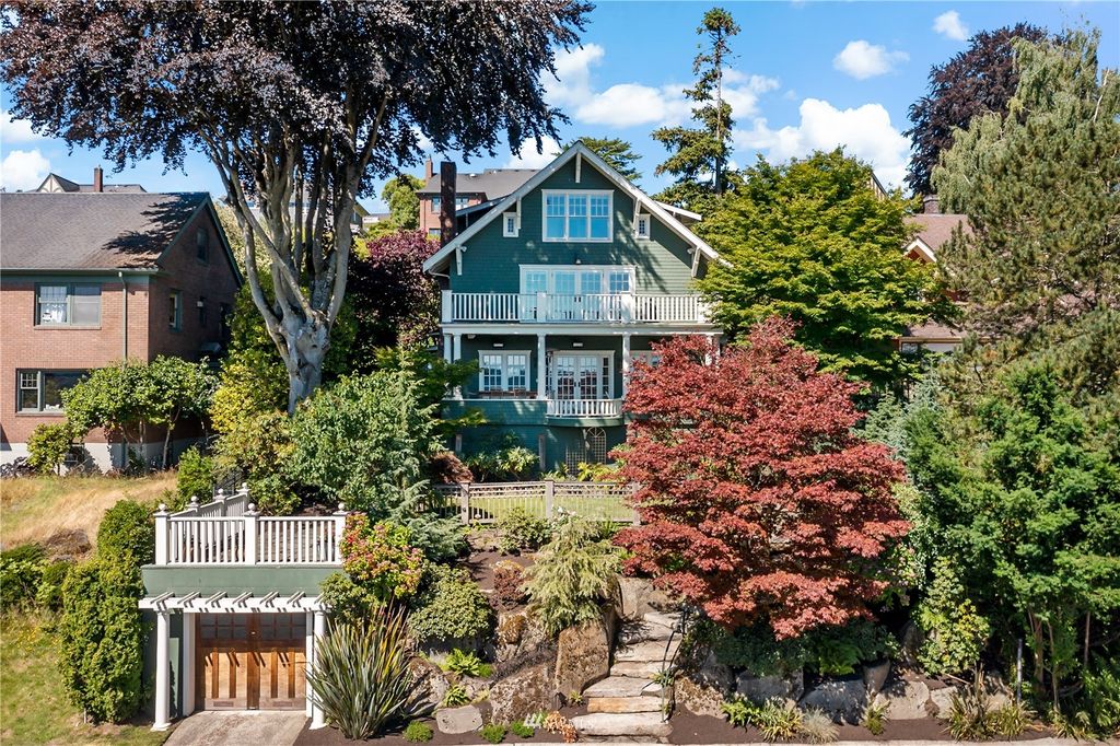 Photo of 3257 Lakewood Avenue S, Seattle, WA 98144 (MLS # 1964369)