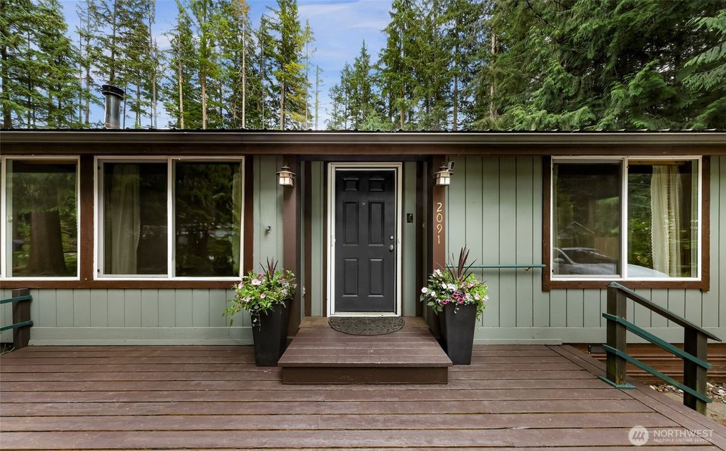 Photo of 2091 Clear Valley Drive, Maple Falls, WA 98266 (MLS # 2522328)