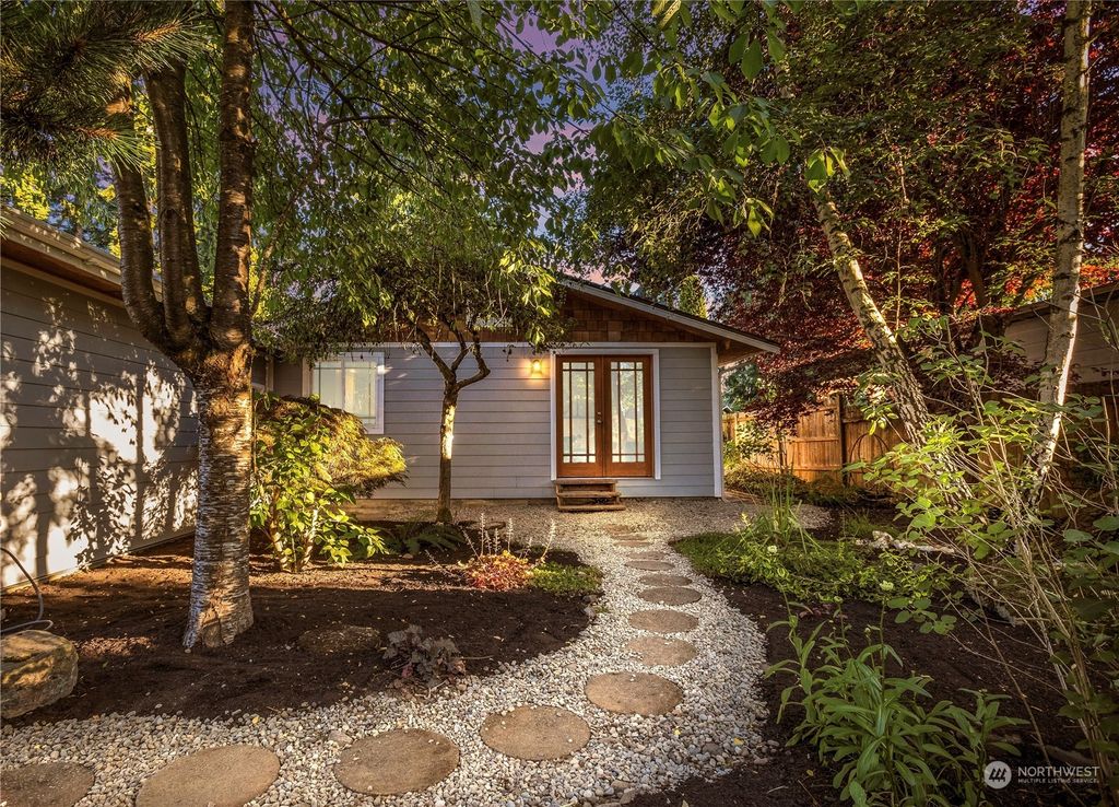 Photo of 2337 N 137th Street, Seattle, WA 98133 (MLS # 2266118)