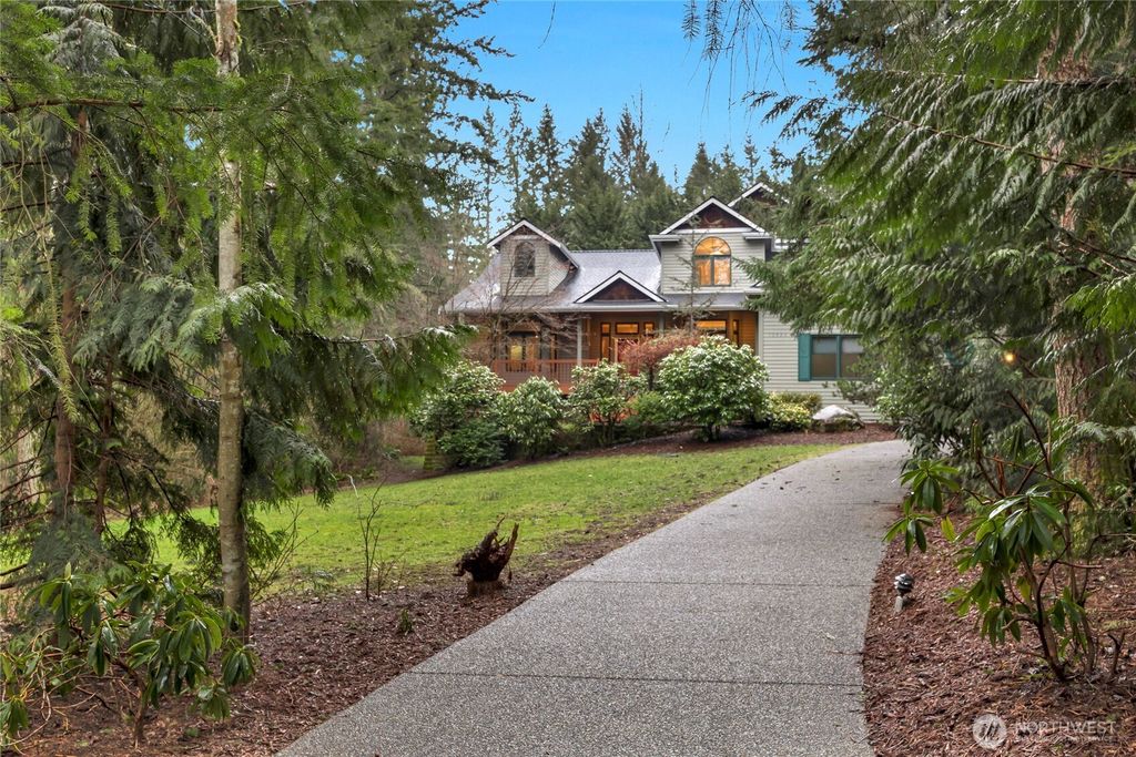 Photo of 13423 54th Street SE, Snohomish, WA 98290 (MLS # 2401642)