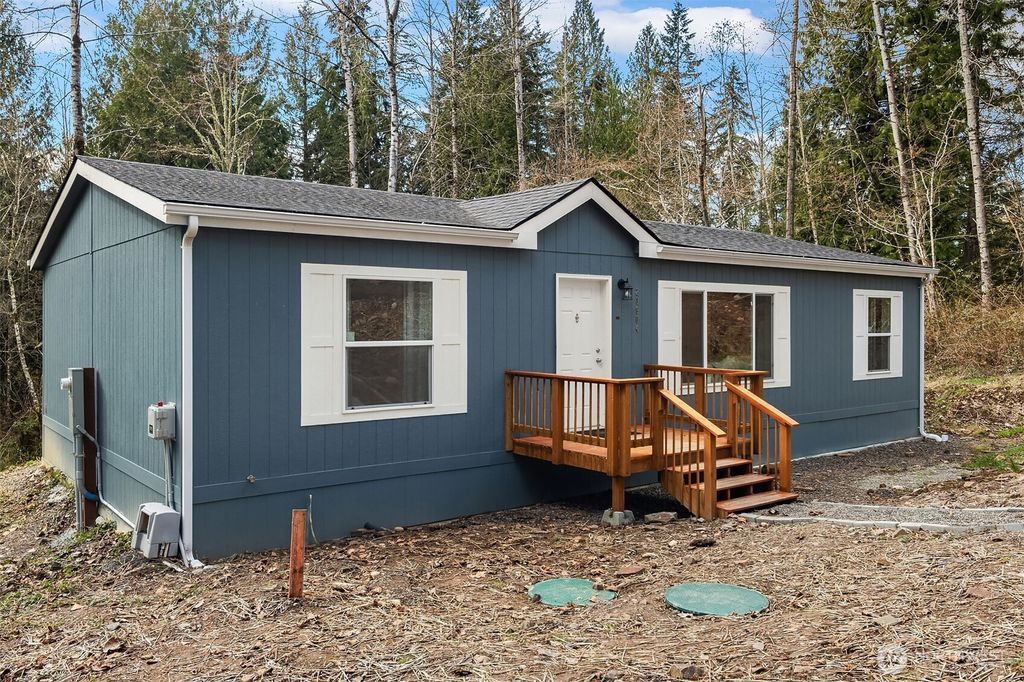 Photo of 23904 E Lake Kayak Drive, Monroe, WA 98272 (MLS # 2514703)
