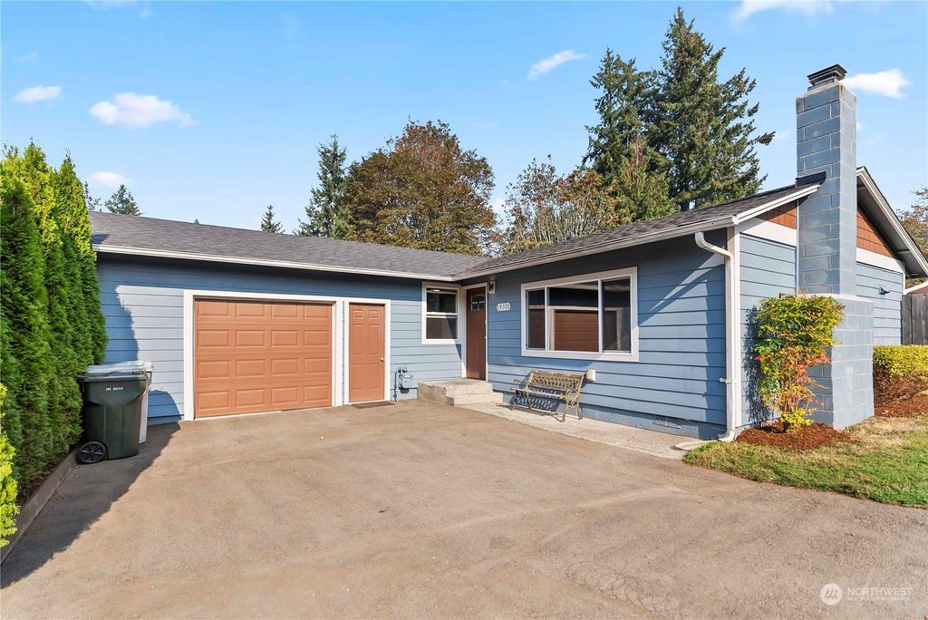 Photo of 19300 142nd Place SE, Renton, WA 98058 (MLS # 2037907)