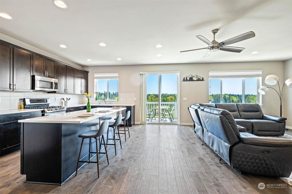 Photo of 18932 123rd Avenue SE, Renton, WA 98058 (MLS # 2066869)