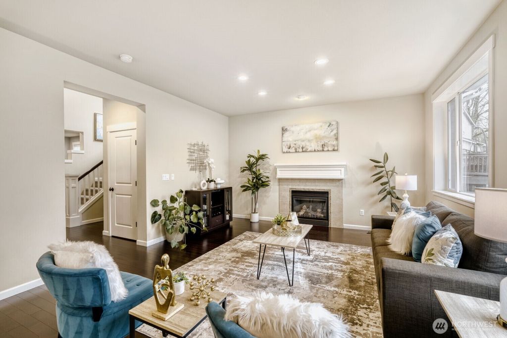 Photo of 16208 SE 51st Place, Bellevue, WA 98006 (MLS # 2511752)