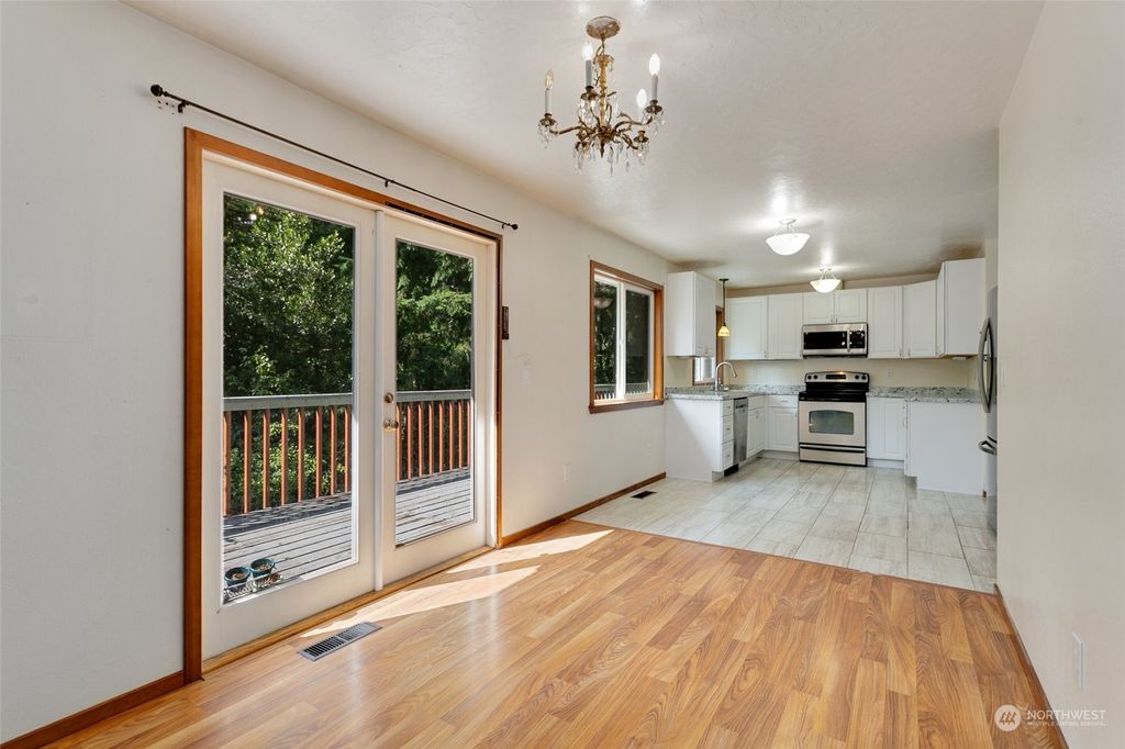 listing image 9363651725771335052