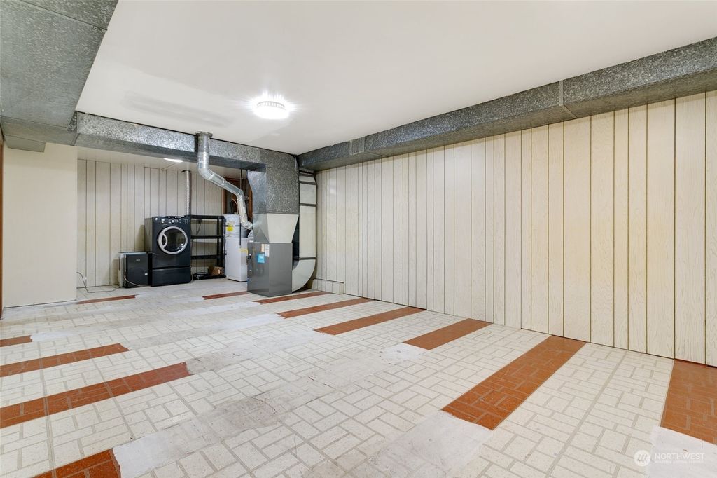 listing image 9367079661306759541