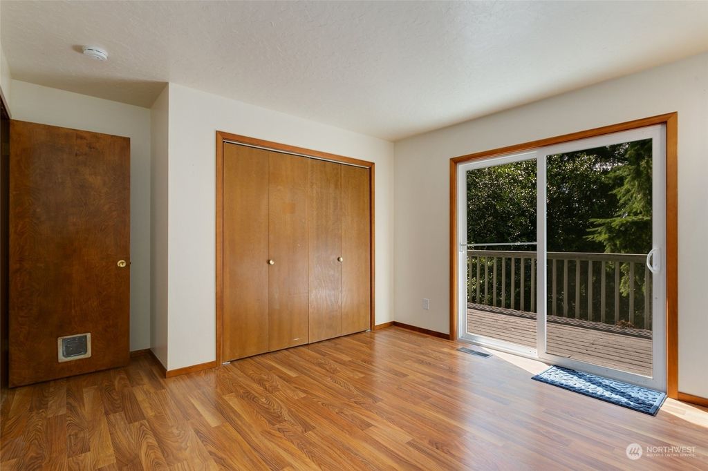 listing image 9369297637568764608