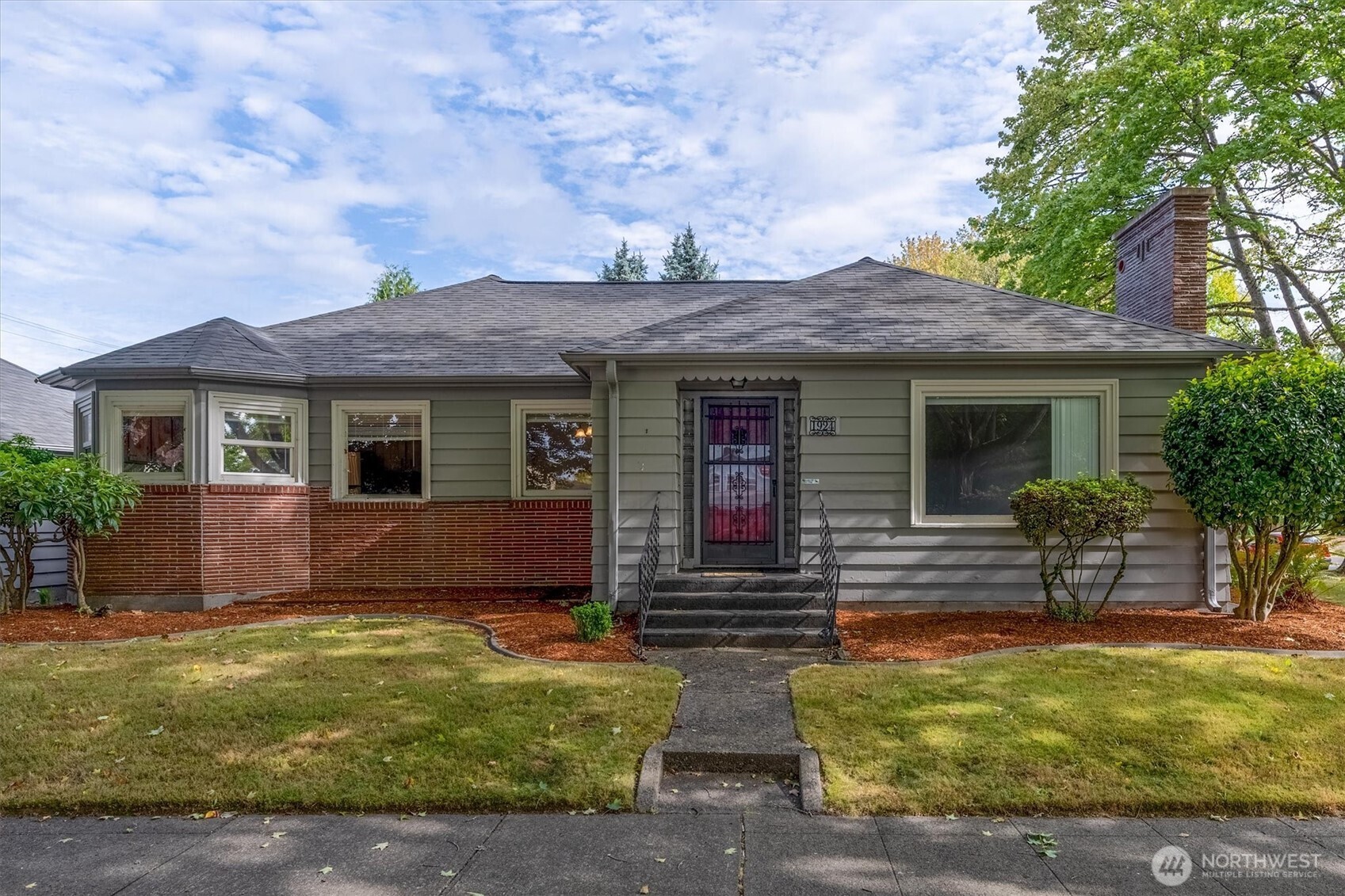 1924 Louisiana Street