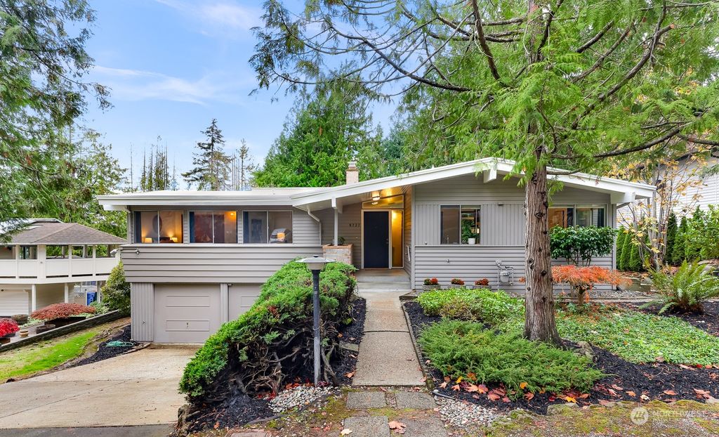 Photo of 8727 43rd Place SW, Seattle, WA 98136 (MLS # 2308549)