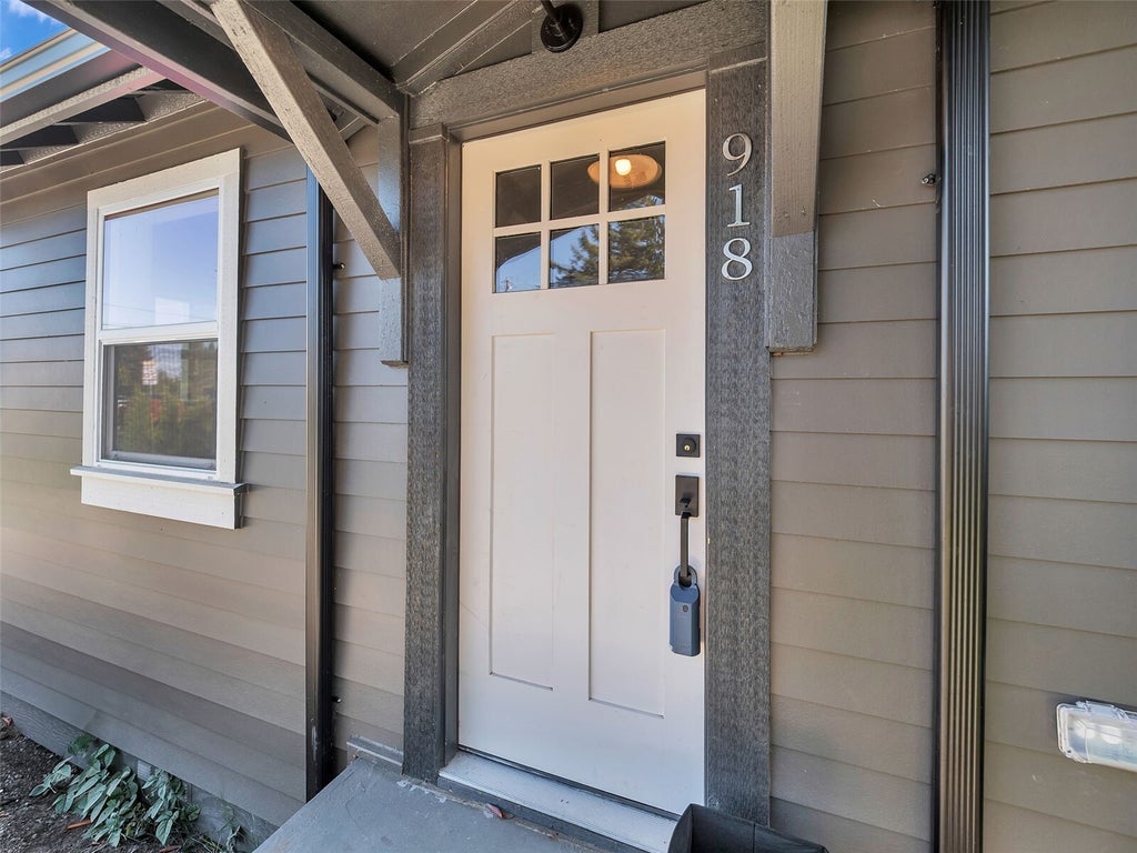 Photo of 918 Union Avenue, Marysville, WA 98270 (MLS # 2590662)