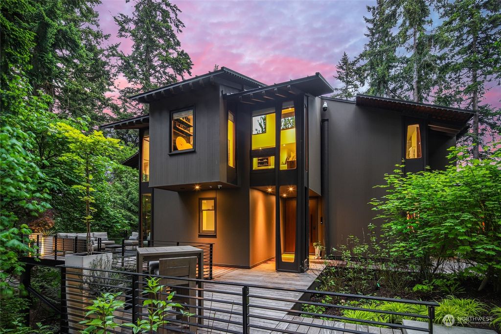 Photo of 861 NW 175th Street, Shoreline, WA 98177 (MLS # 2275255)