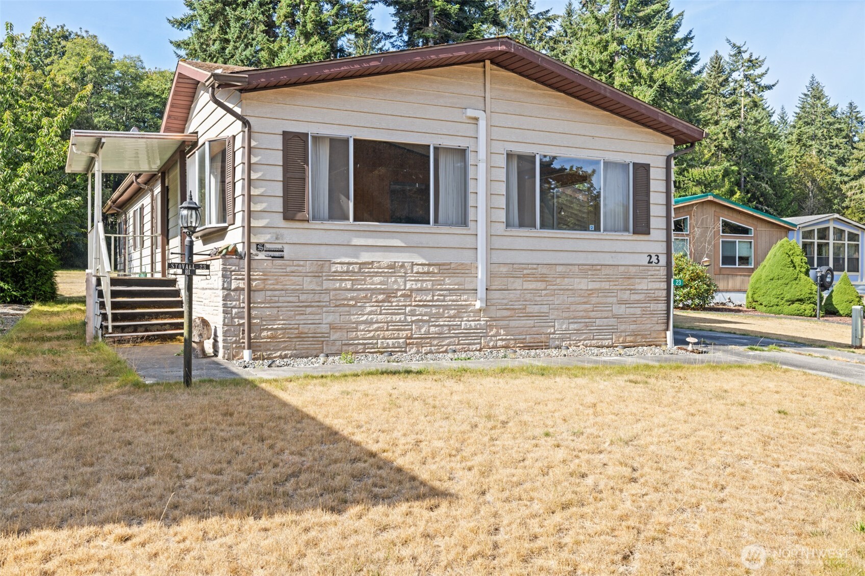 472 Leighland Ave. 23