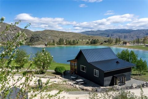 Photo of 30 Alkali Cuttoff Road, Riverside, WA 98849 (MLS # 2510229)