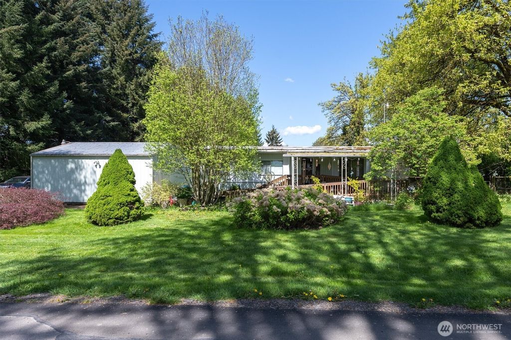 Photo of 806 10th Street, Vader, WA 98593 (MLS # 2511979)